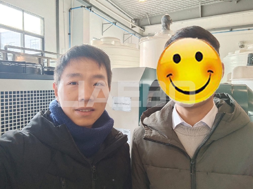 浙江某公司 30L棒銷式陶瓷砂磨機(jī)調(diào)試成功