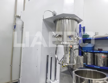 泰興某新能源科技有限公司30L雙行星攪拌機(jī)調(diào)試成功