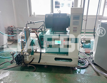 江蘇某企業(yè)農(nóng)藥除草劑研磨調(diào)試50L棒削式砂磨機